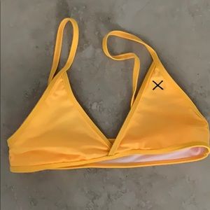 Boutinela fitted bikini top